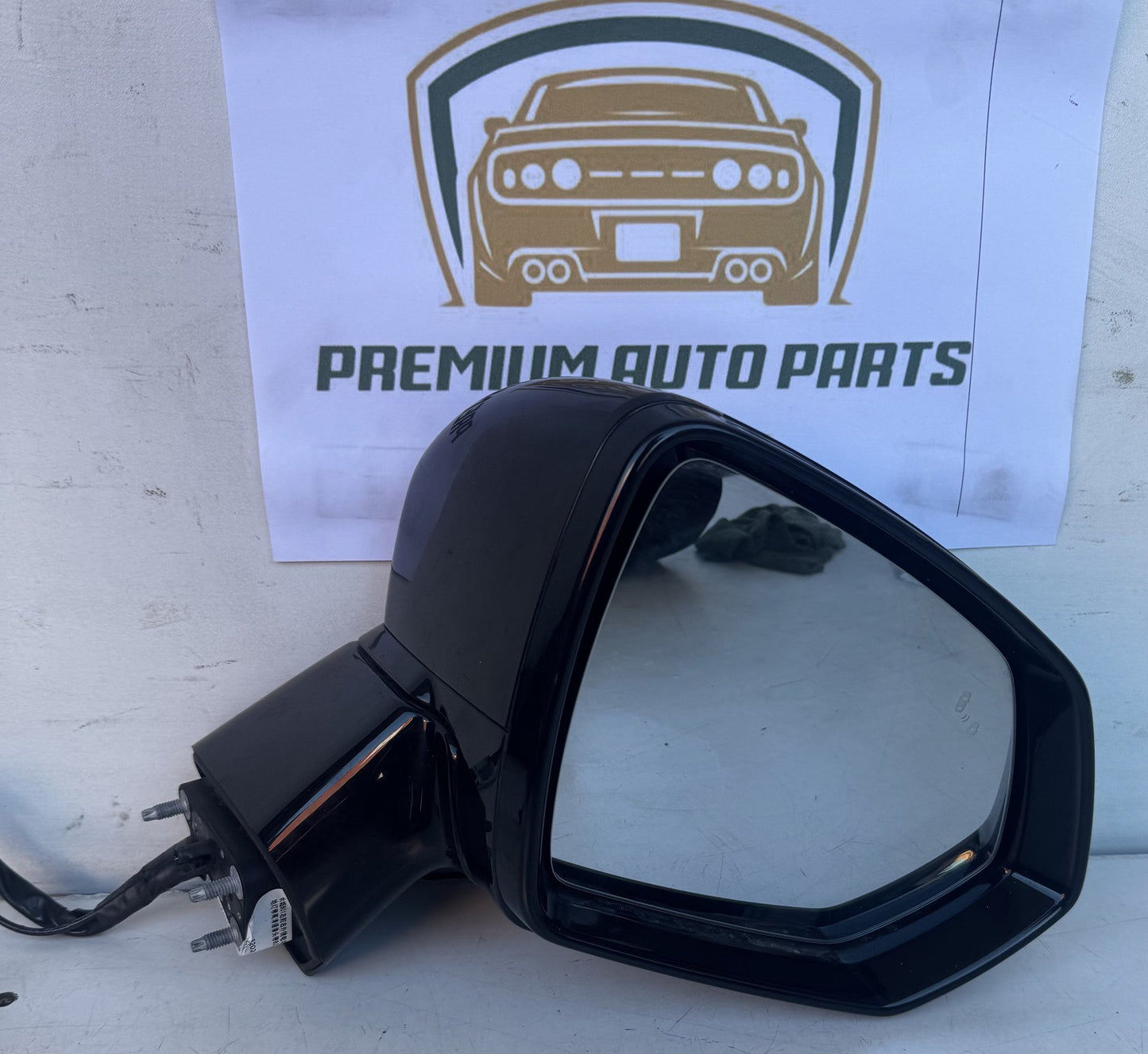 2022   Right Door Mirror
