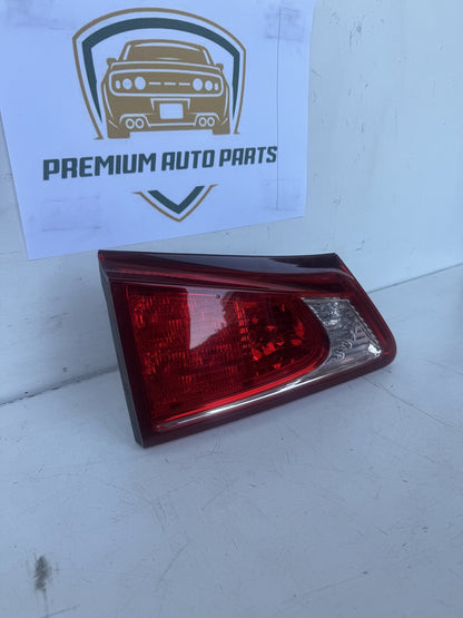 2010  E20 Left Boot Light