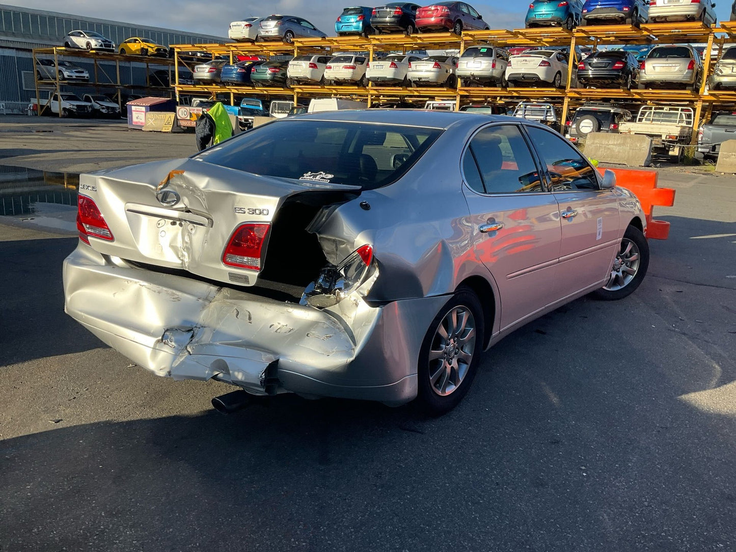 2005 Lexus ES300  V30Sedan 
Lexus
ES300