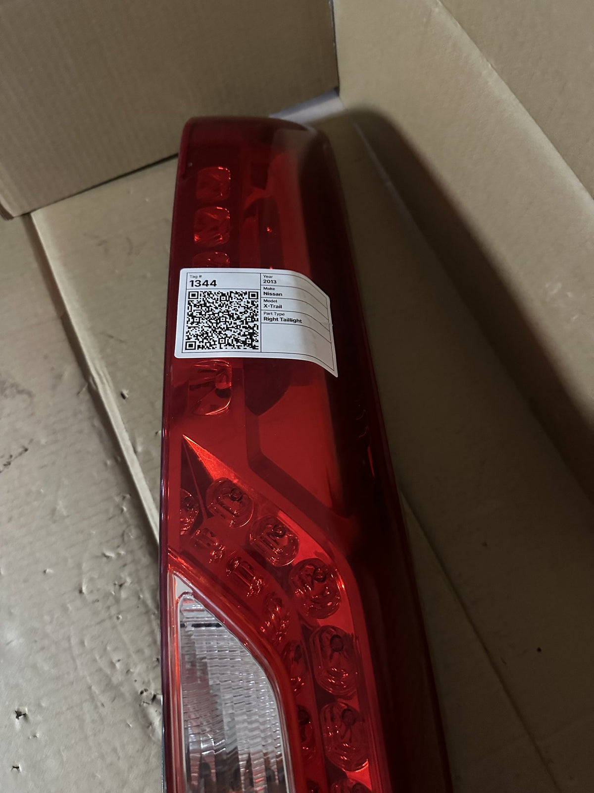 2013 Nissan X-Trail T31 - Right Taillight