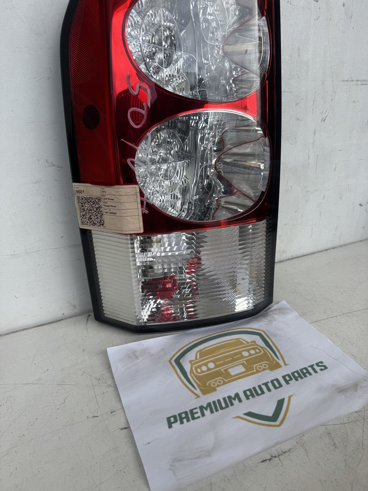 2012 Land Rover Range Rover Station Wagon Left Taillight