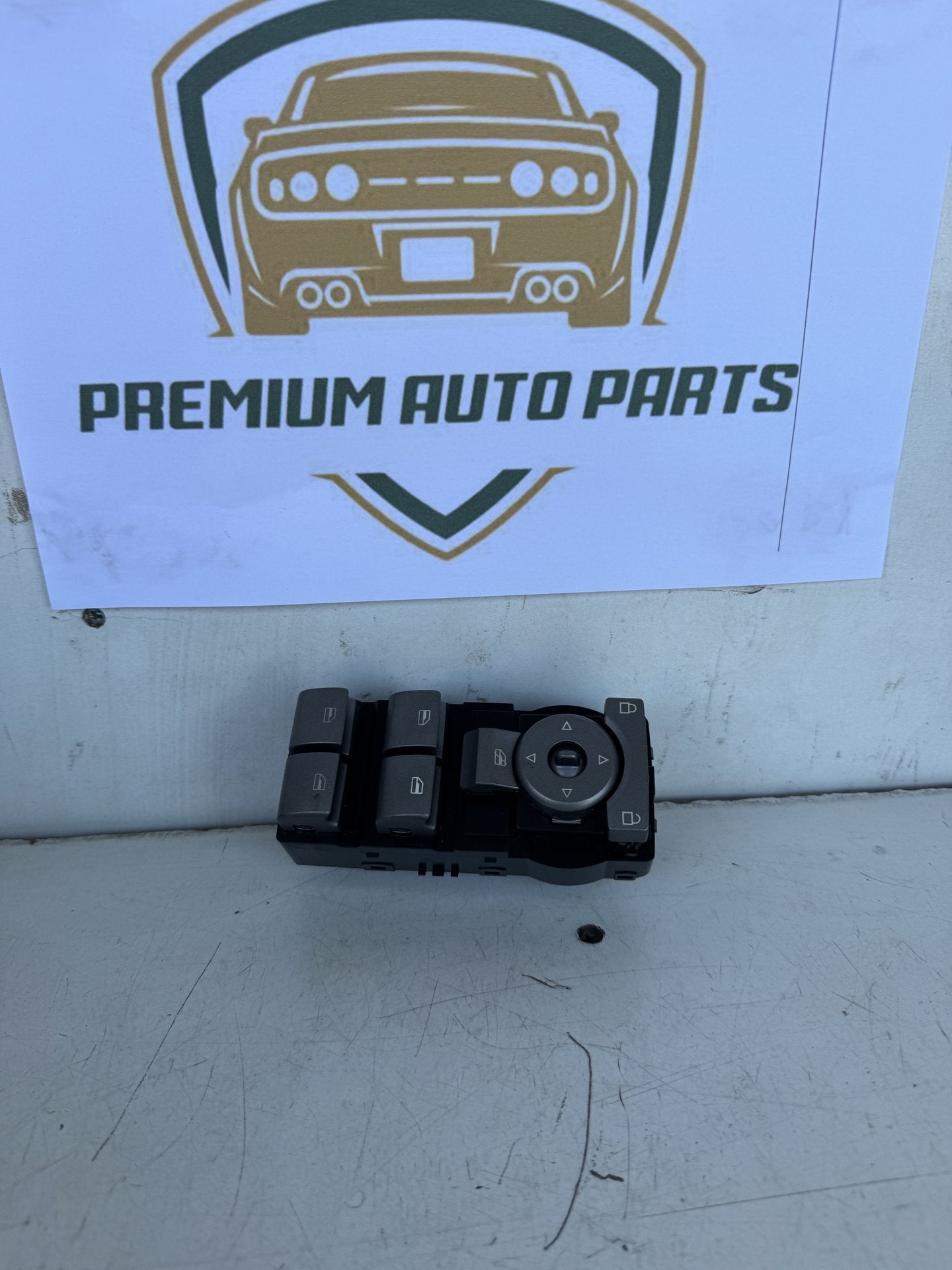 2002 Holden Statesman WH Sedan Master Power Window Switch