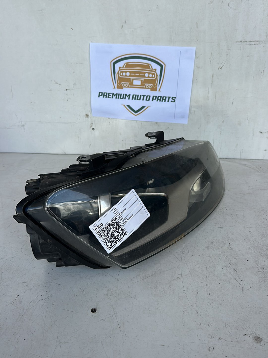 2012 Volkswagen Polo Hatchback Right Headlight
