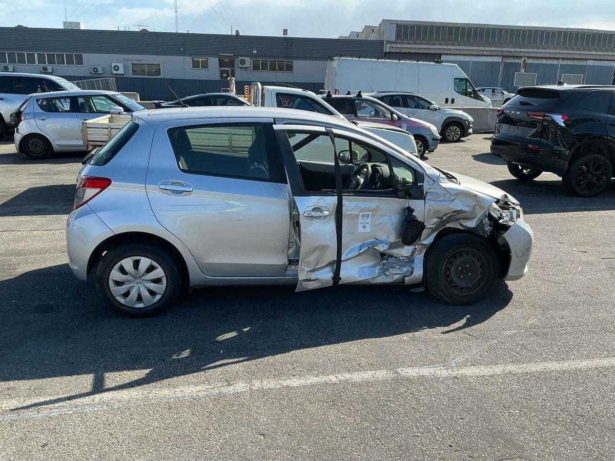 2013 Toyota Yaris YR P130