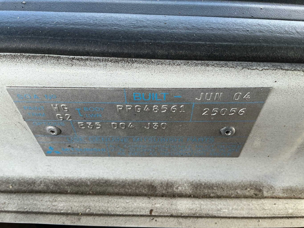 2004 Mitsubishi Magna ES TL