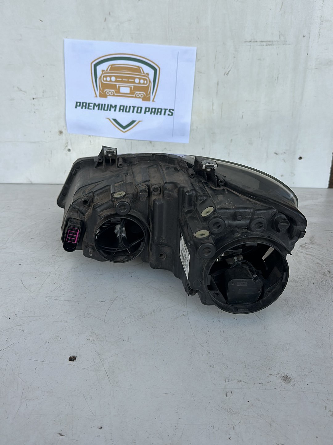 2012 Volkswagen Polo Hatchback Right Headlight