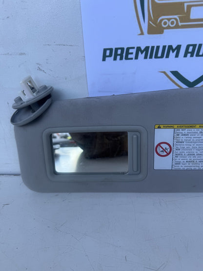 2010  E20 Left Sun Visor