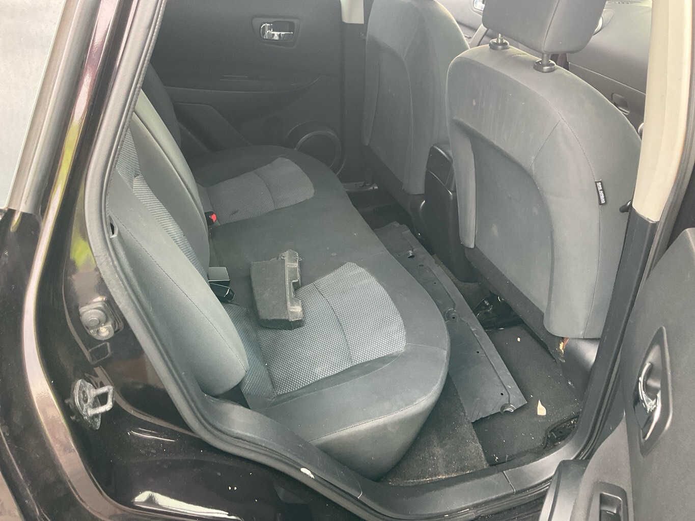 2014 Nissan Dualis ST J10Hatchback 
Nissan
Dualis