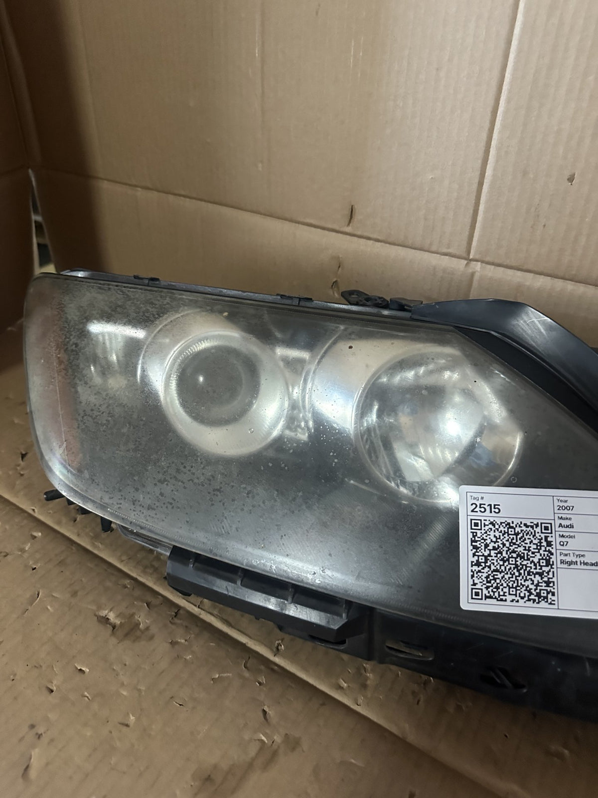 2007 Audi Q7 Station Wagon Right Headlight 100-41025