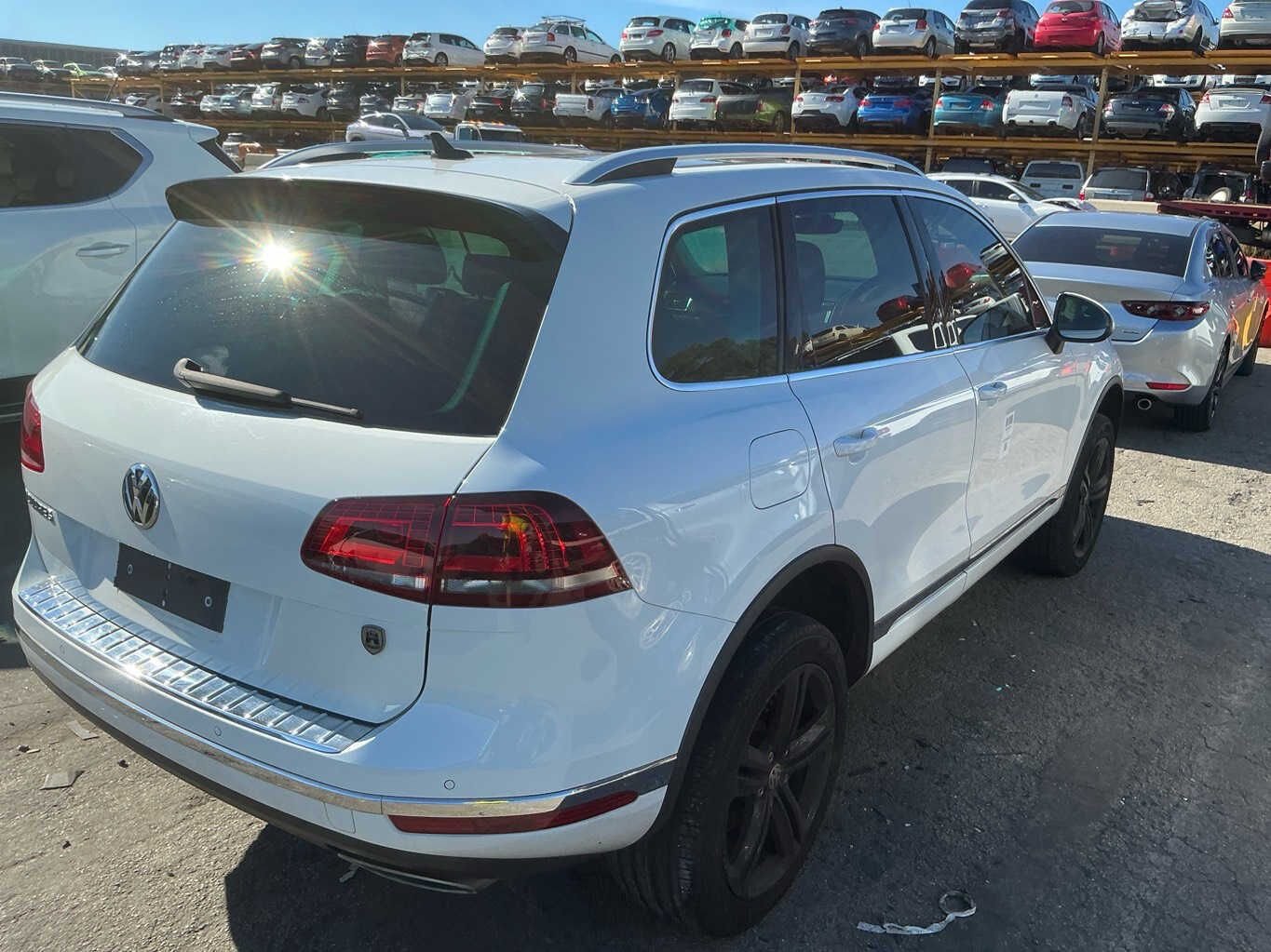 2017 Volkswagen Touareg MK2- 7P