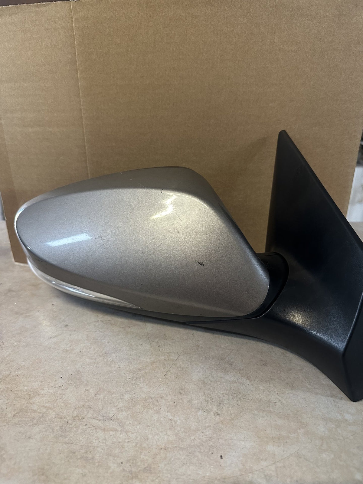 2013-2015 Hyundai Elantra Right Door Mirror