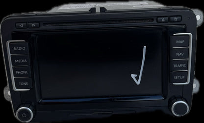 2013 Volkswagen Caravelle Station Wagon Stereo Head Unit 7F0 035 680 B