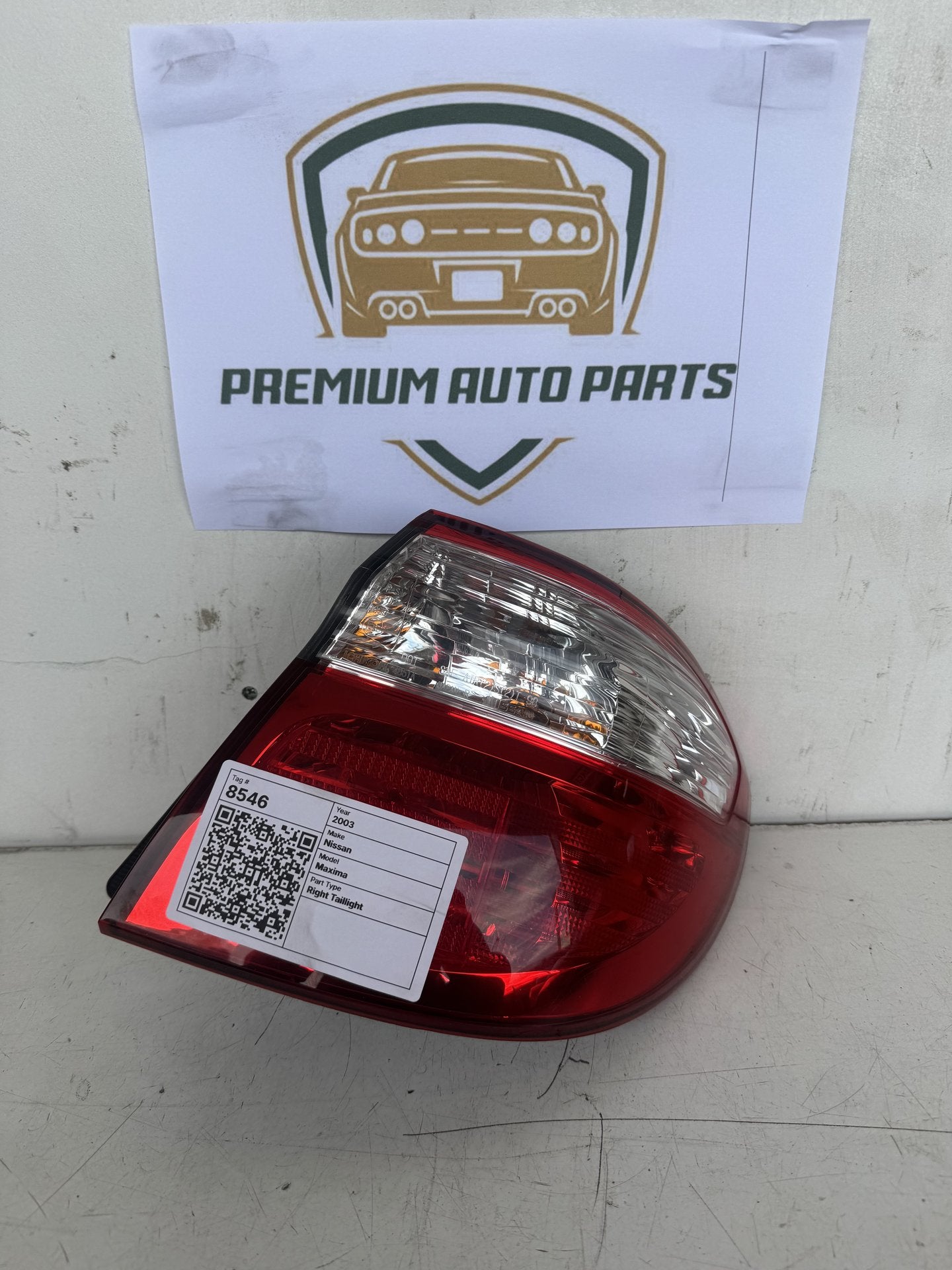 2003 Nissan Maxima Sedan Right Taillight