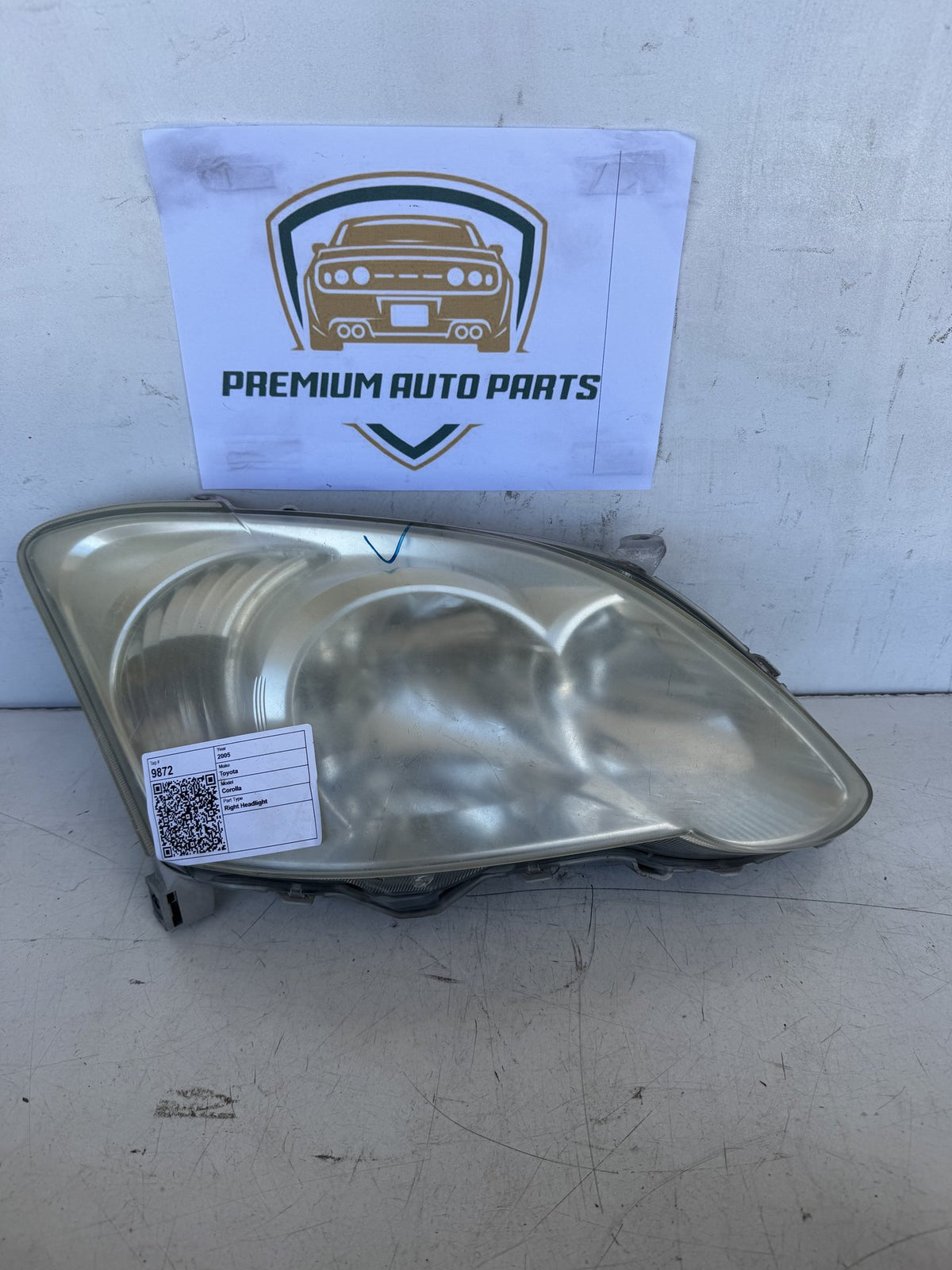 2005 Toyota Corolla E120 Hatchback Right Headlight