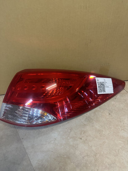 2013 Hyundai ix35 Ix35 Station Wagon Right Taillight 924022802