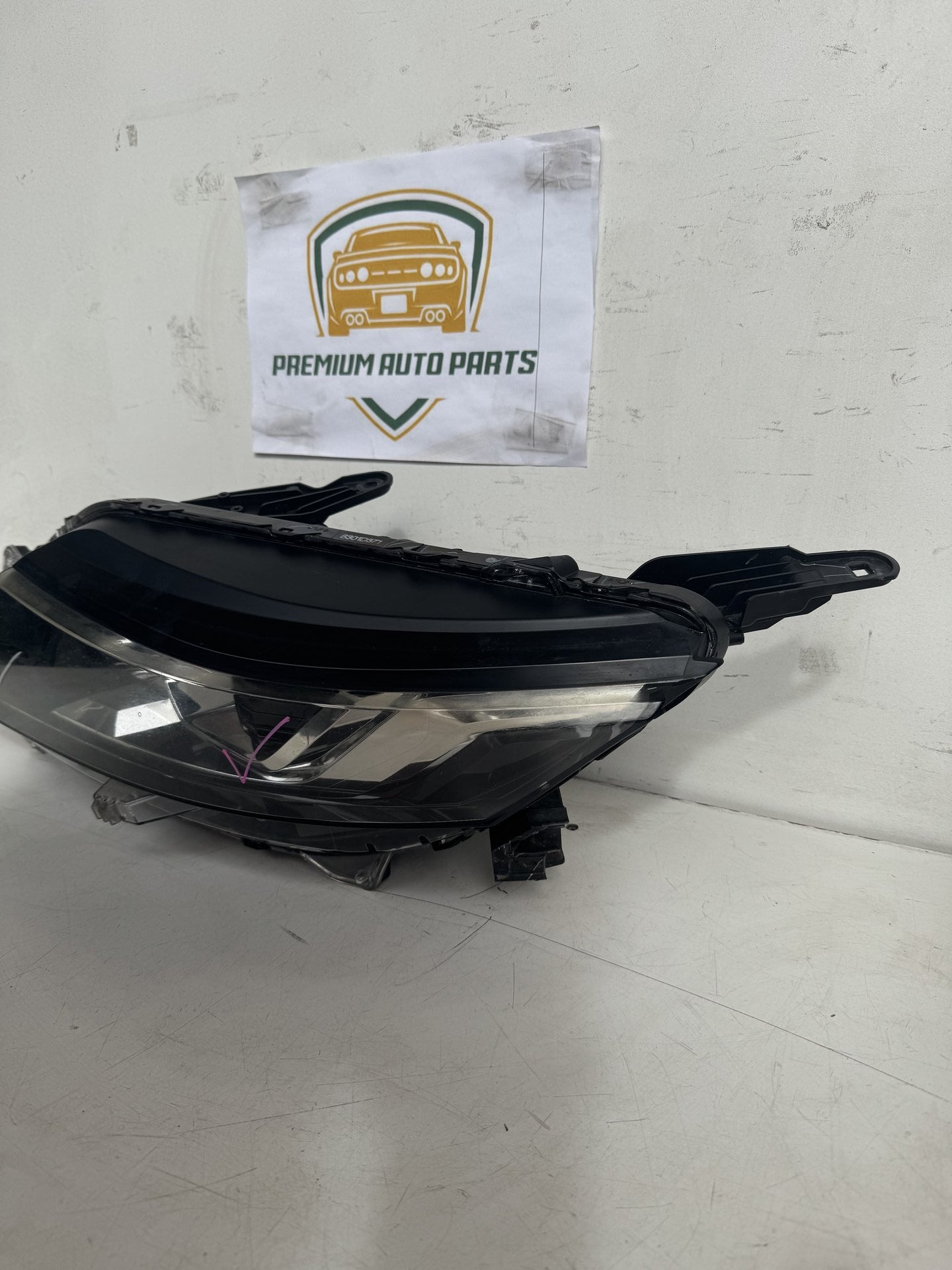 2019   Left Headlight