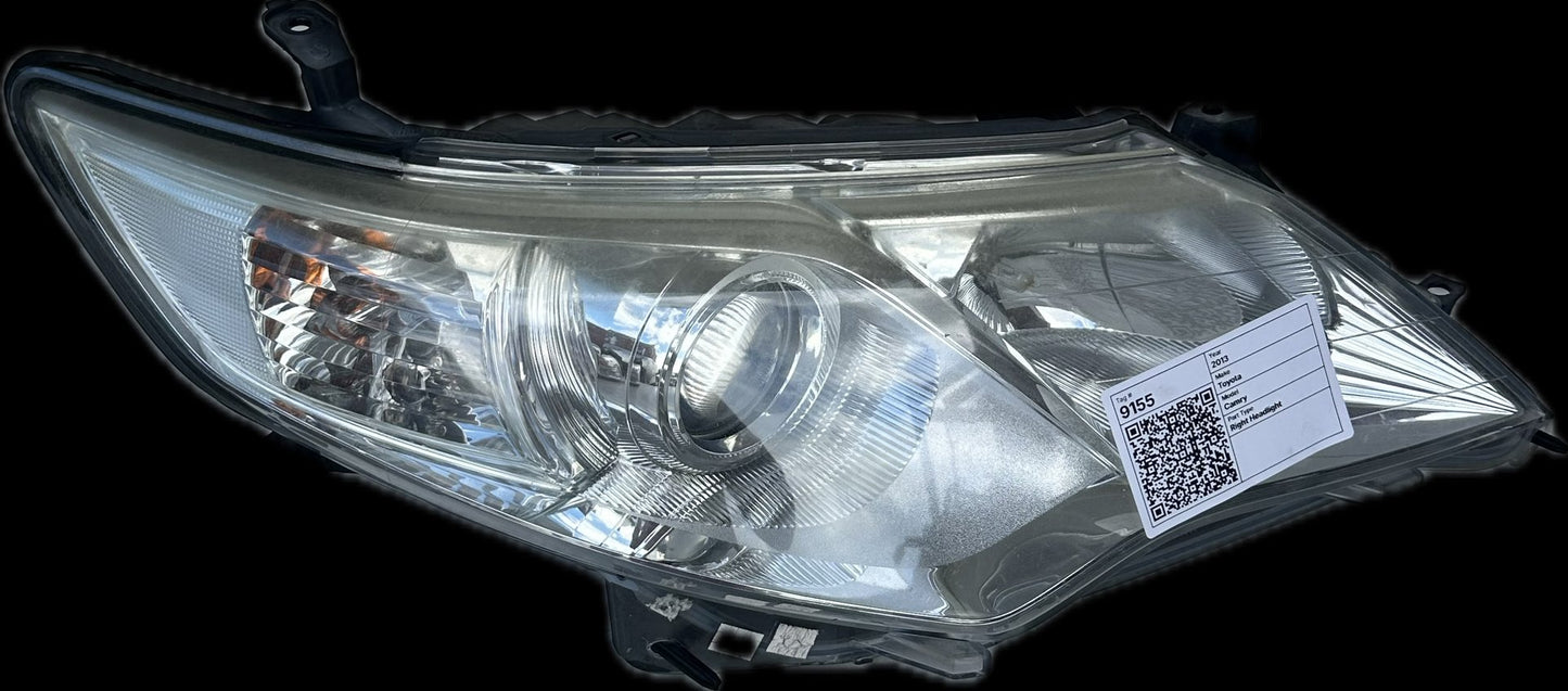 2013 Toyota Camry XV50 Sedan Right Headlight
