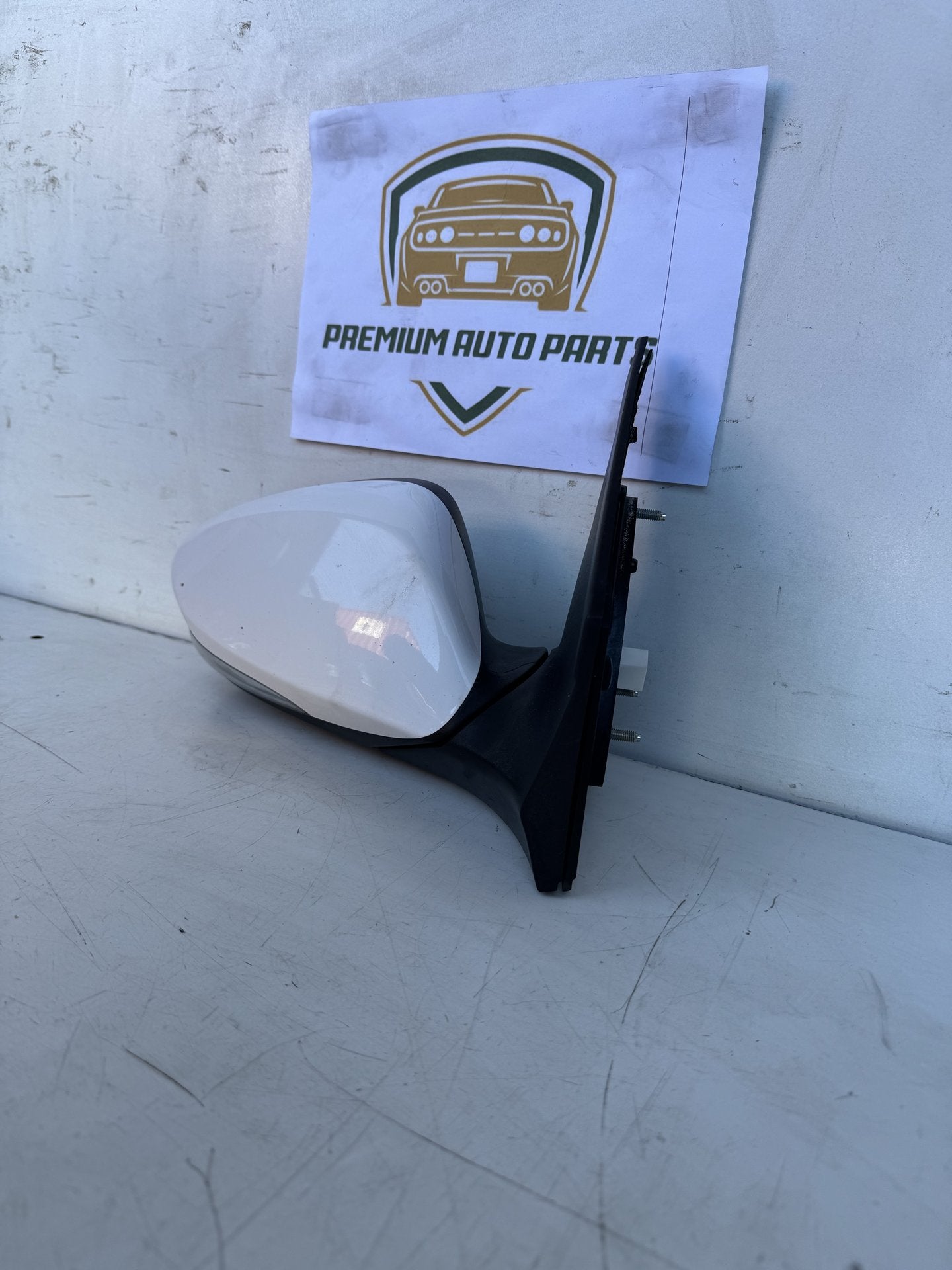 2014  GD Right Door Mirror