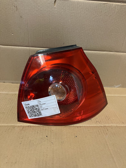 2005 Volkswagen Golf - Right Taillight