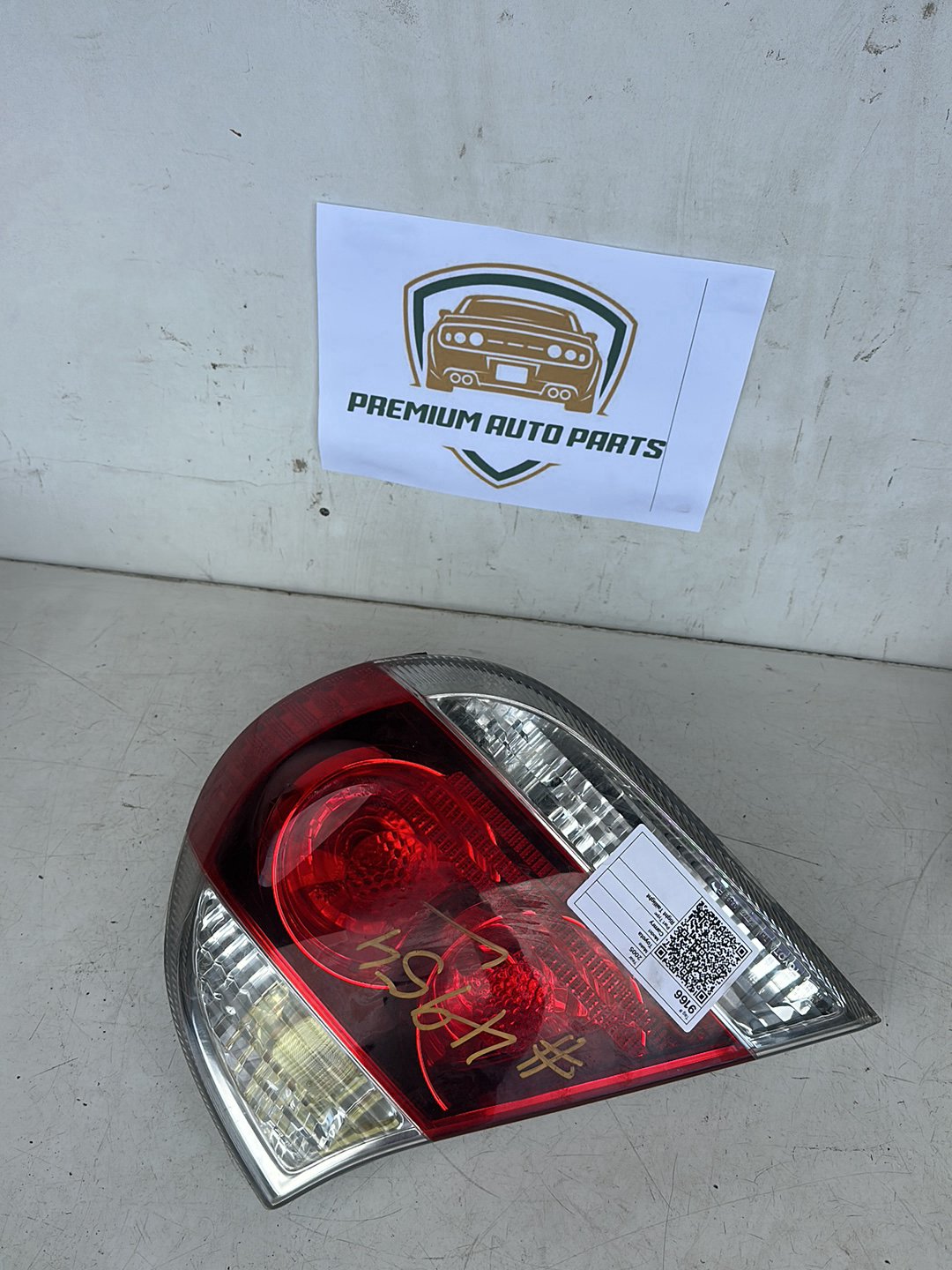 2005 Toyota Camry Sedan Right Taillight