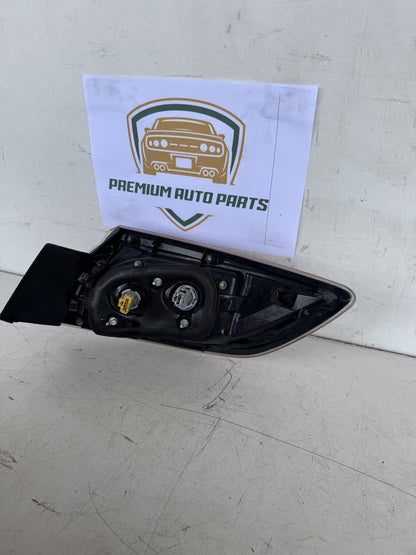 2012 Mazda Mazda3 Hatchback Left Taillight