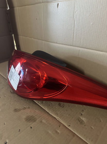 2014 Hyundai Elantra MD Sedan Right Taillight 92401-3X0