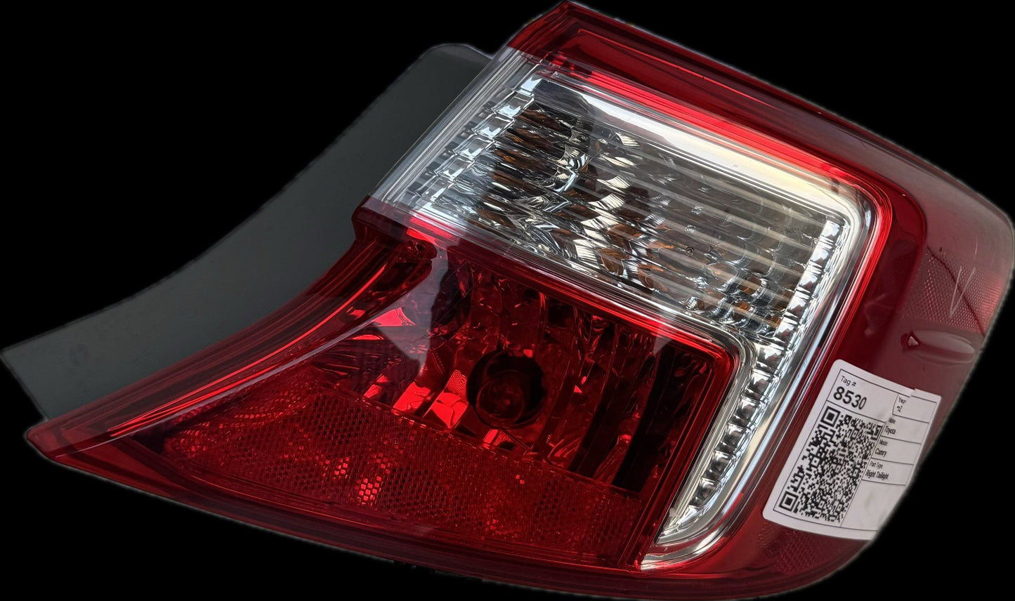 2012 Toyota Camry XV50 Sedan Right Taillight