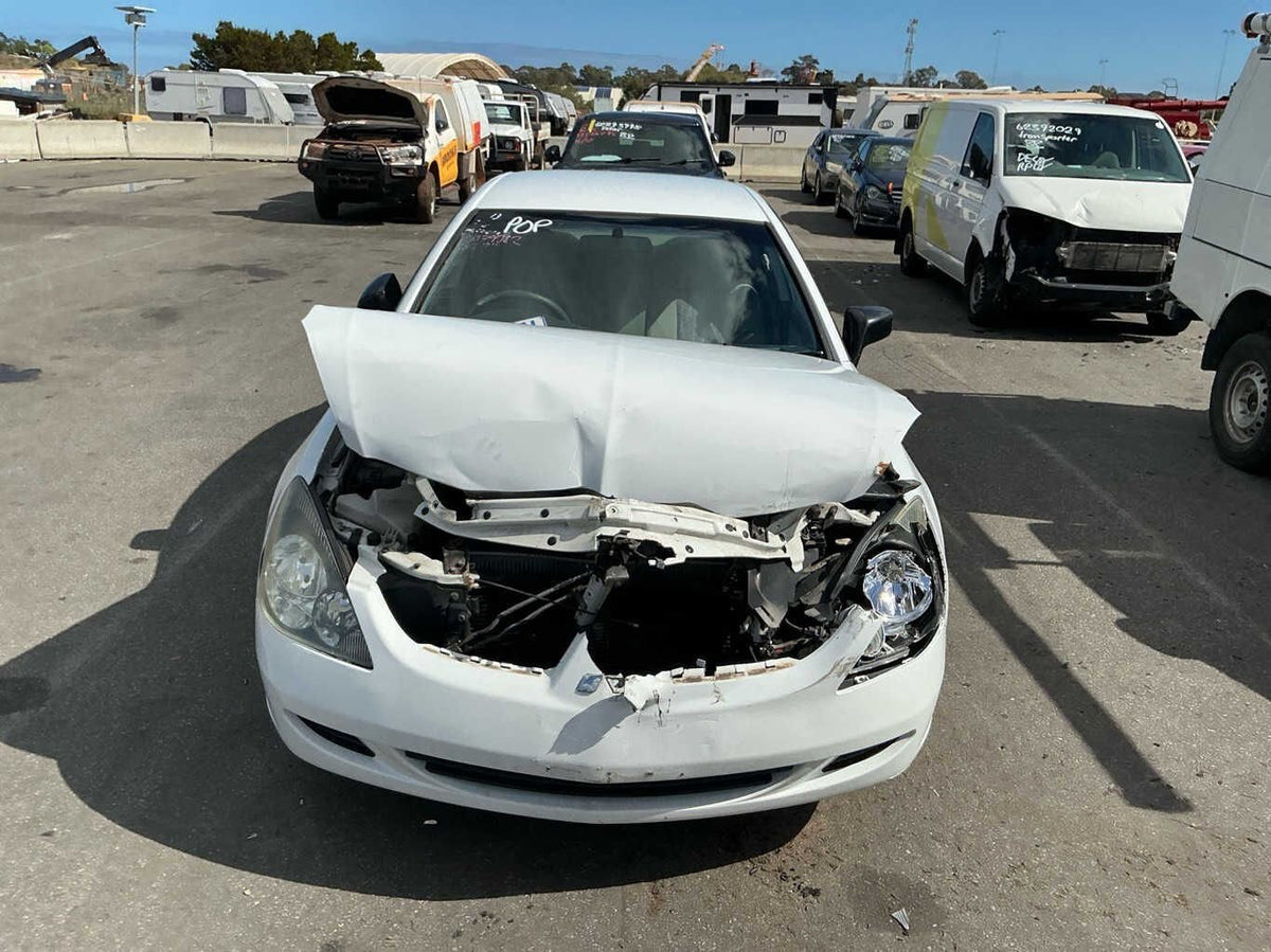 2004 Mitsubishi Magna ES TL