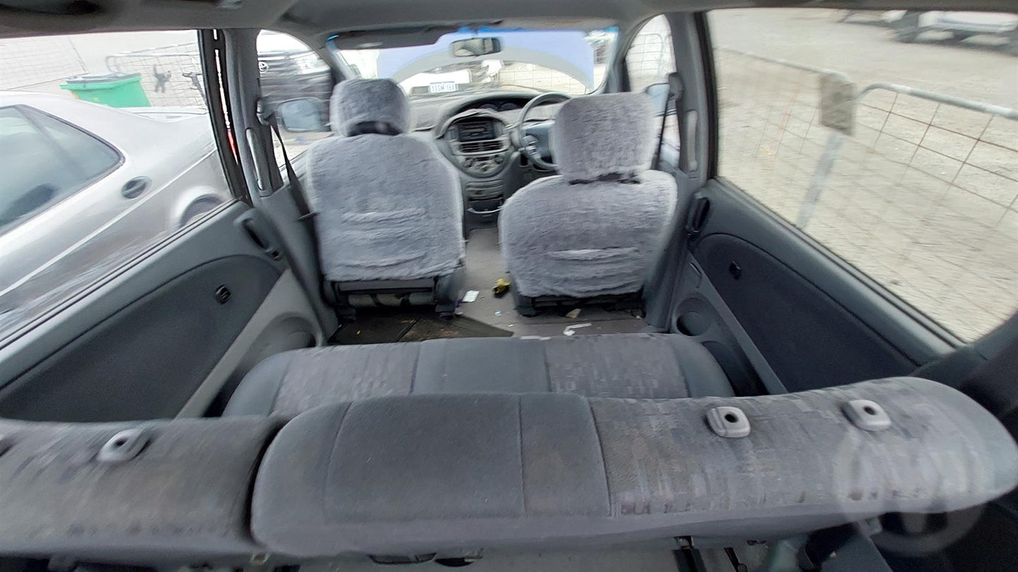 2002 Toyota Tarago