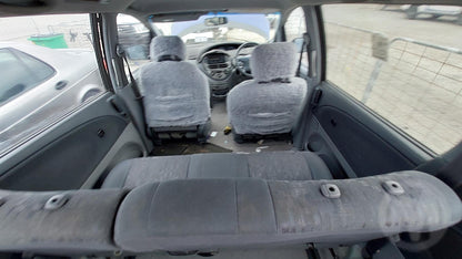 2002 Toyota Tarago