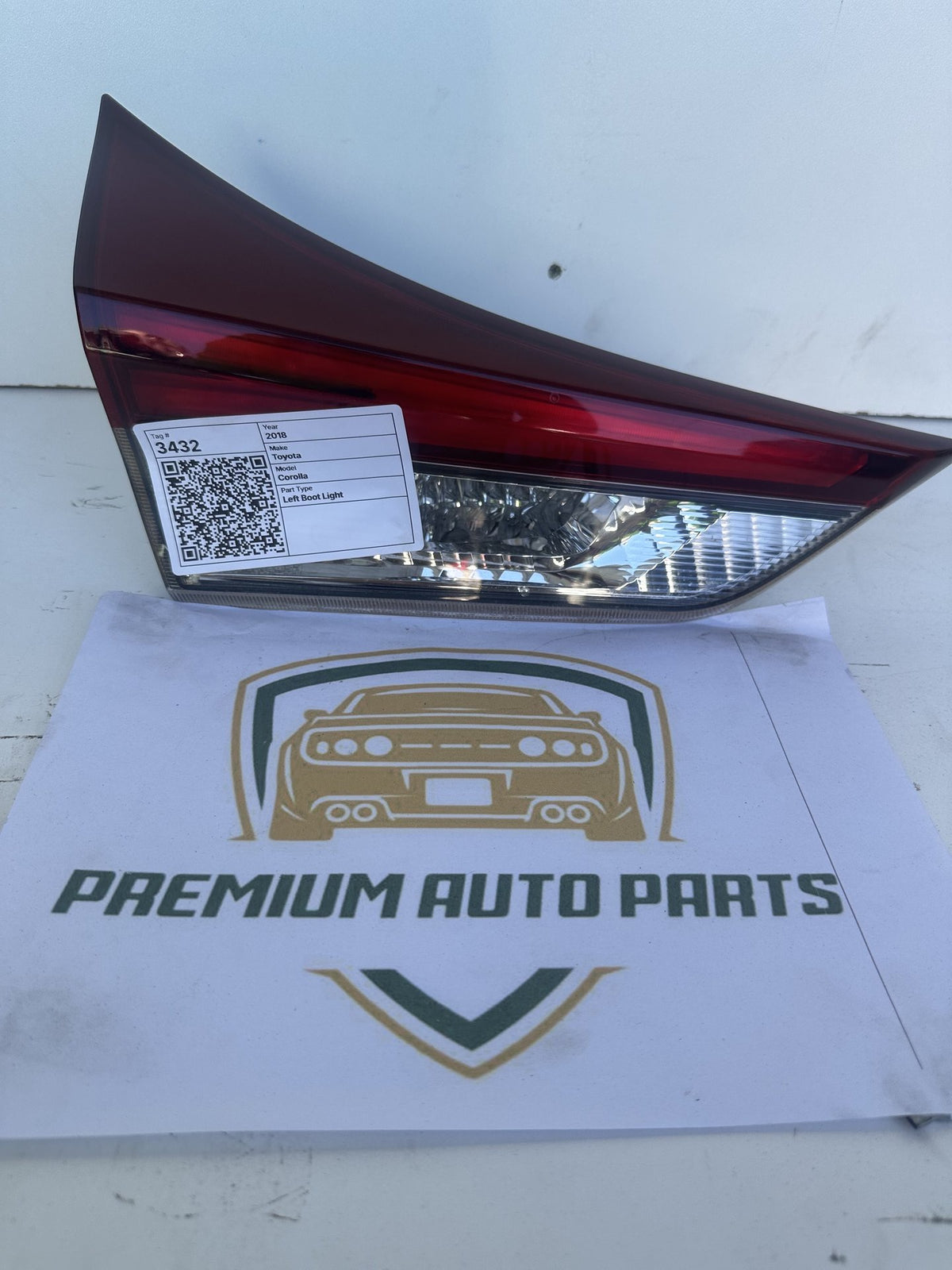 2018 Toyota Corolla ZRE1* Hatchback Left Boot Light 12-603