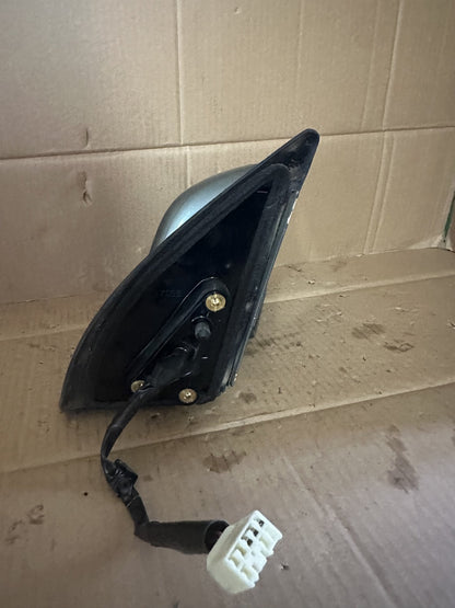 2003-2007 Toyota Highlander U20 SUV Right Door Mirror 012142