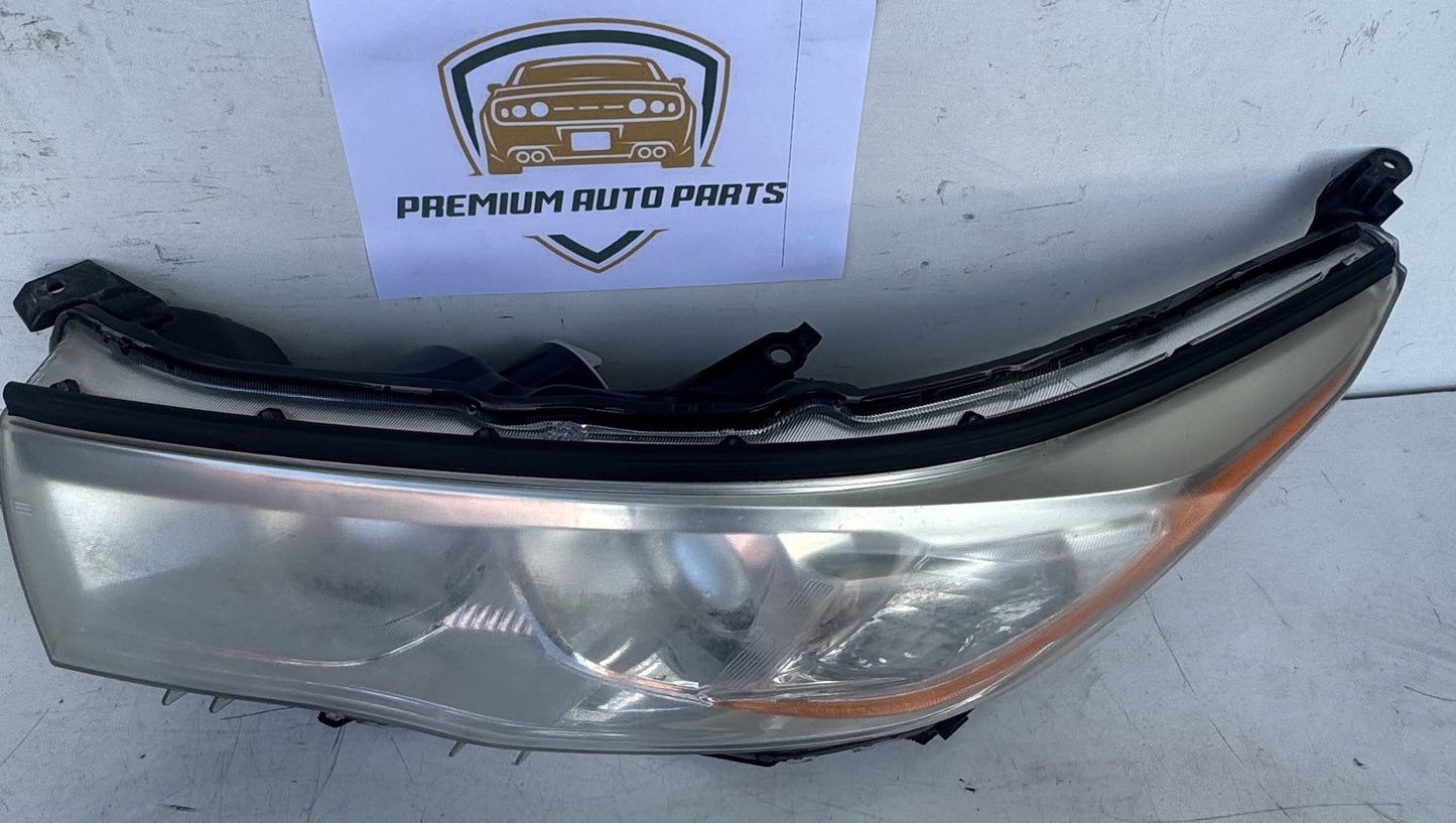 2015  U50 Left Headlight
