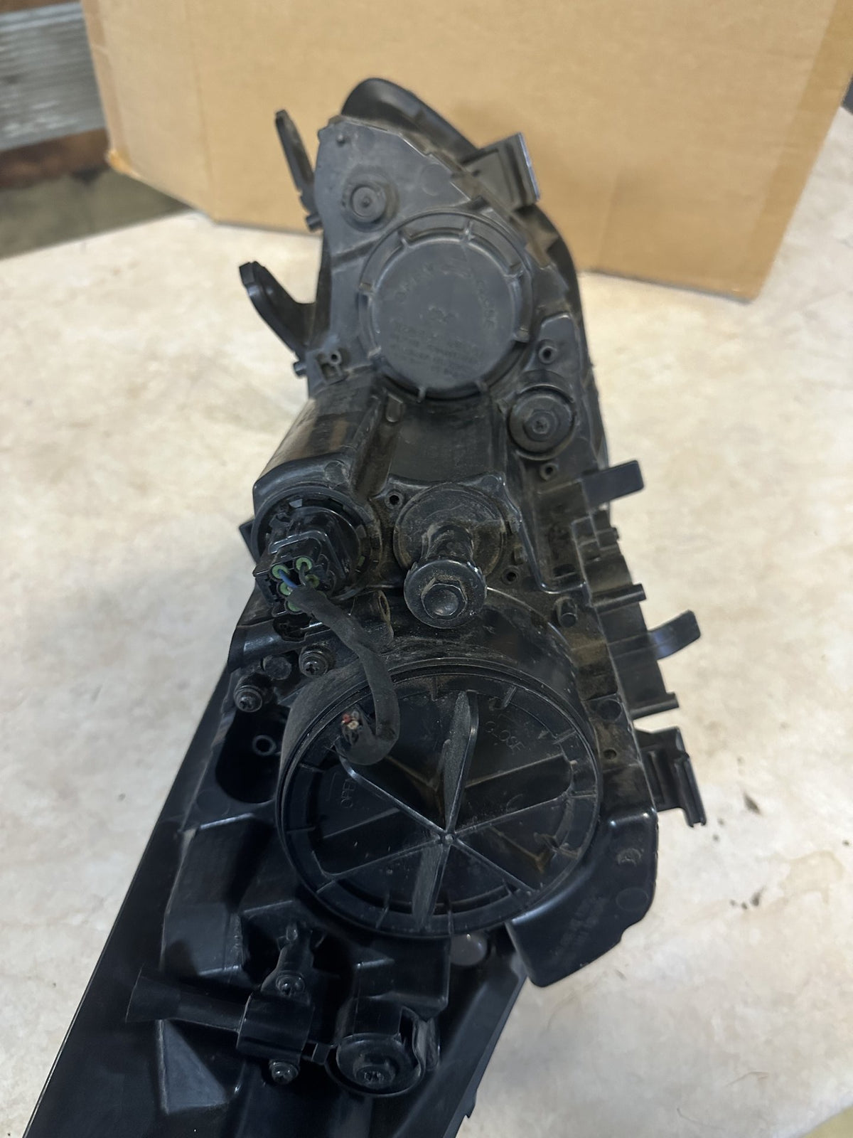 2011-2016 Hyundai Elantra Sedan Left Headlight