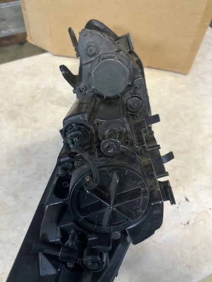 2011-2016 Hyundai Elantra Sedan Left Headlight