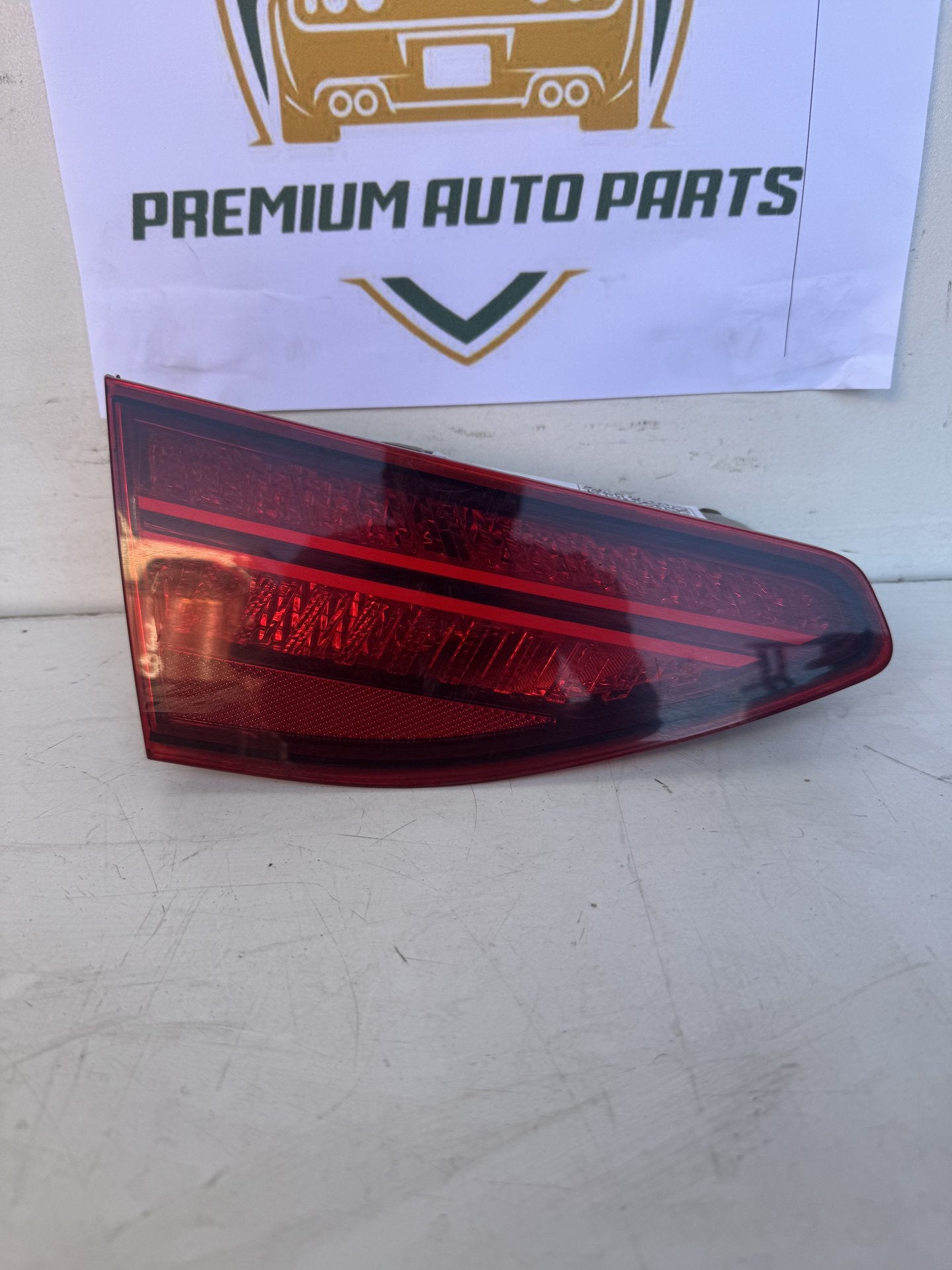 2020   Left Taillight Garnish