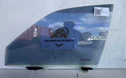2001 Toyota Corolla E110 Hatchback Left Front Door Window