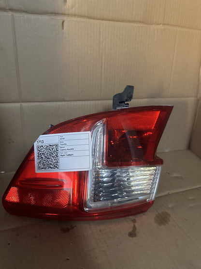 2014 Toyota Camry - Right Taillight