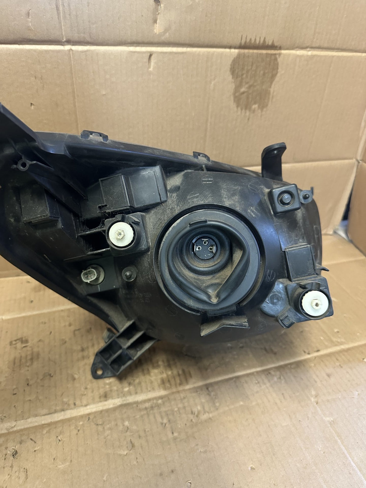 2002 Toyota RAV4 ACA28L/ACA23L - Left Headlight