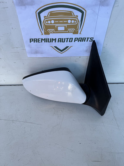 2014  GD Right Door Mirror