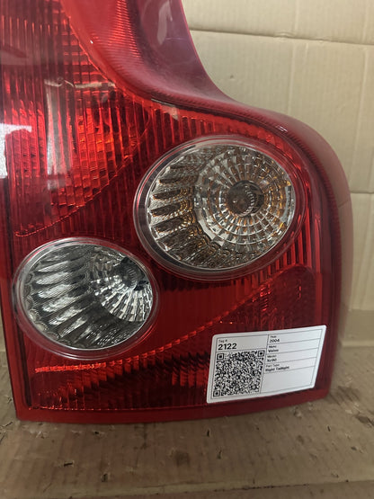 2004 Volvo XC90 - Right Taillight