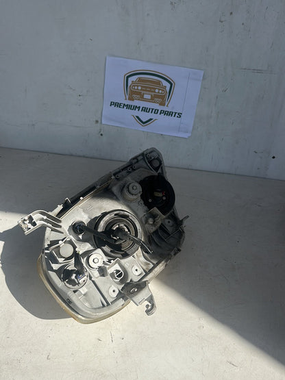 2004 Toyota Corolla E120 Hatchback Right Headlight