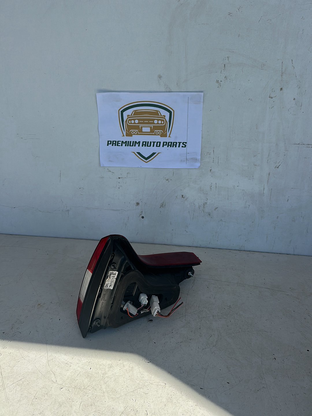 2013 Kia Sorento XM Station Wagon Left Boot Light