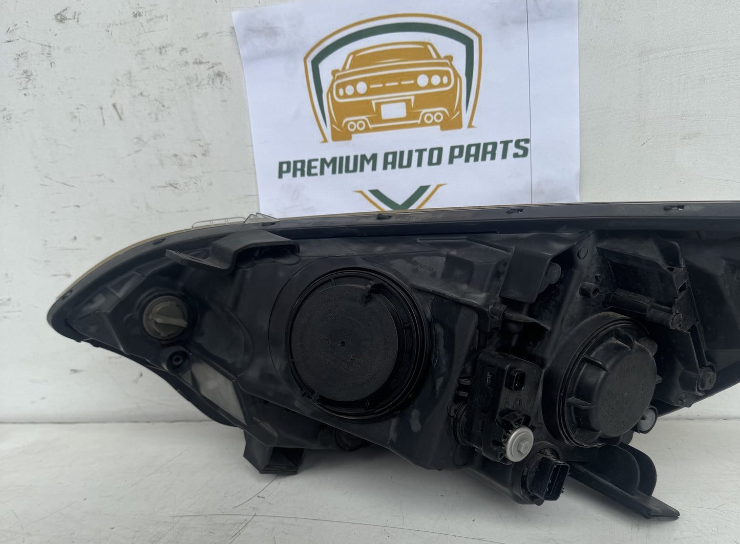 2014  UB Right Headlight