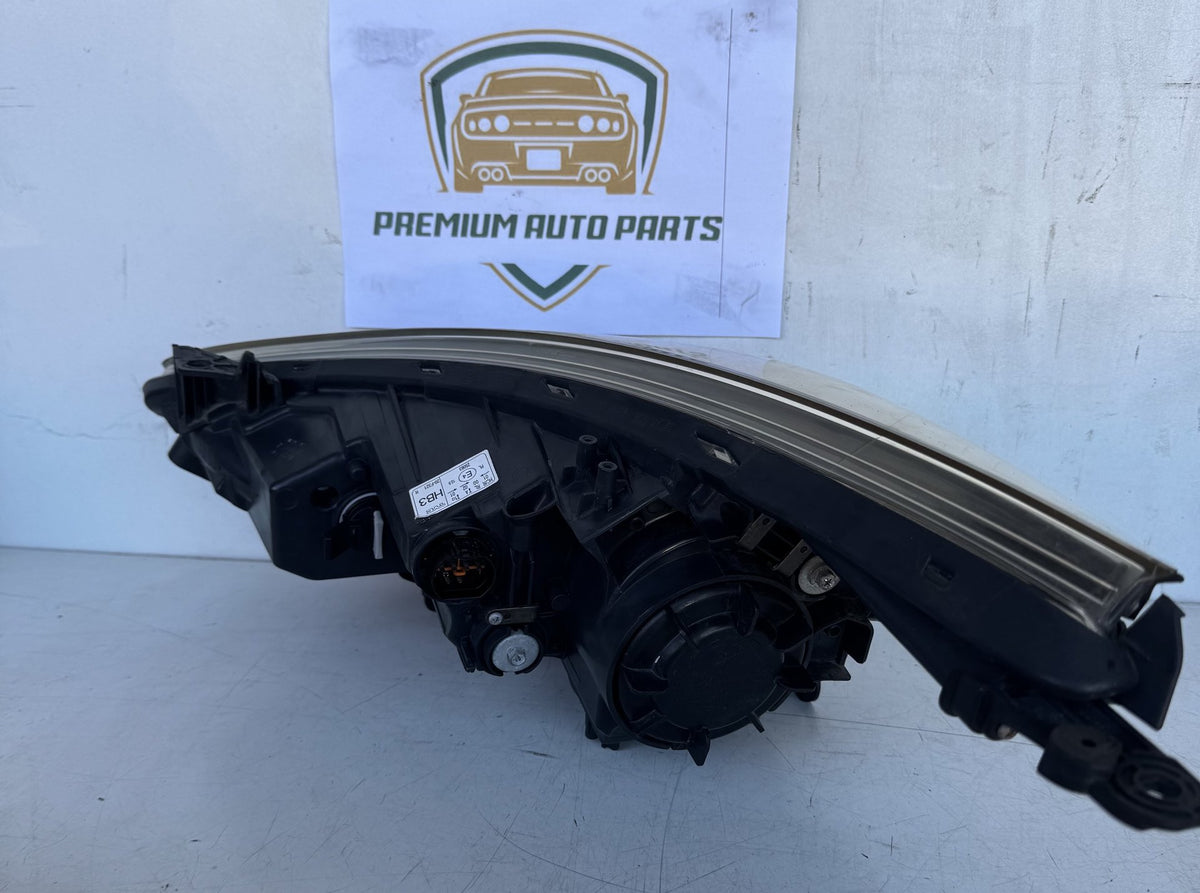 2017 Hyundai Accent RB Hatchback Right Headlight