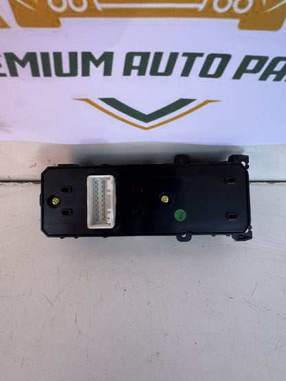 2015 Hyundai Santa Fe DM Station Wagon Master Power Window Switch