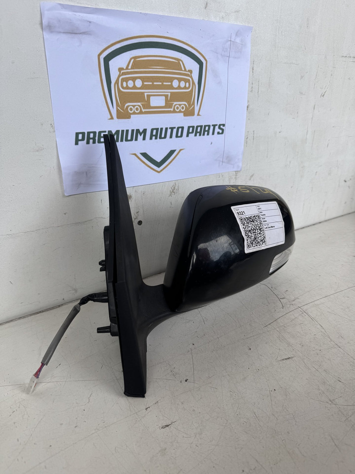 2011 Toyota RAV4 SUV Left Door Mirror