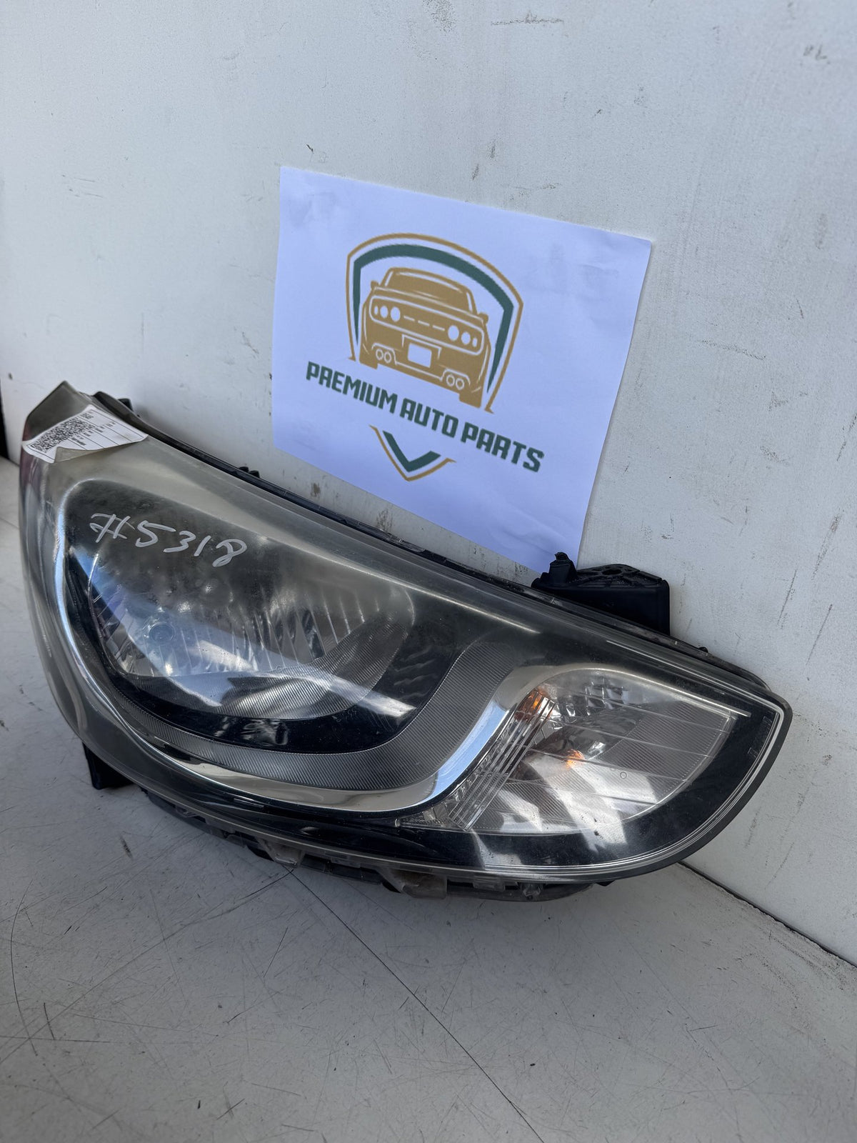 2013 Hyundai Accent RB Sedan Right Headlight