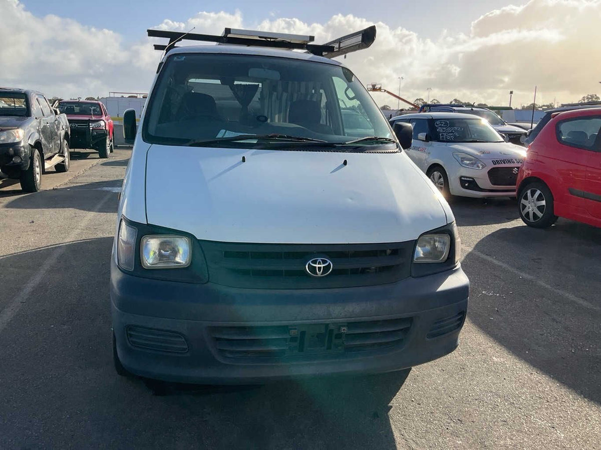 2001 Toyota Townace R40