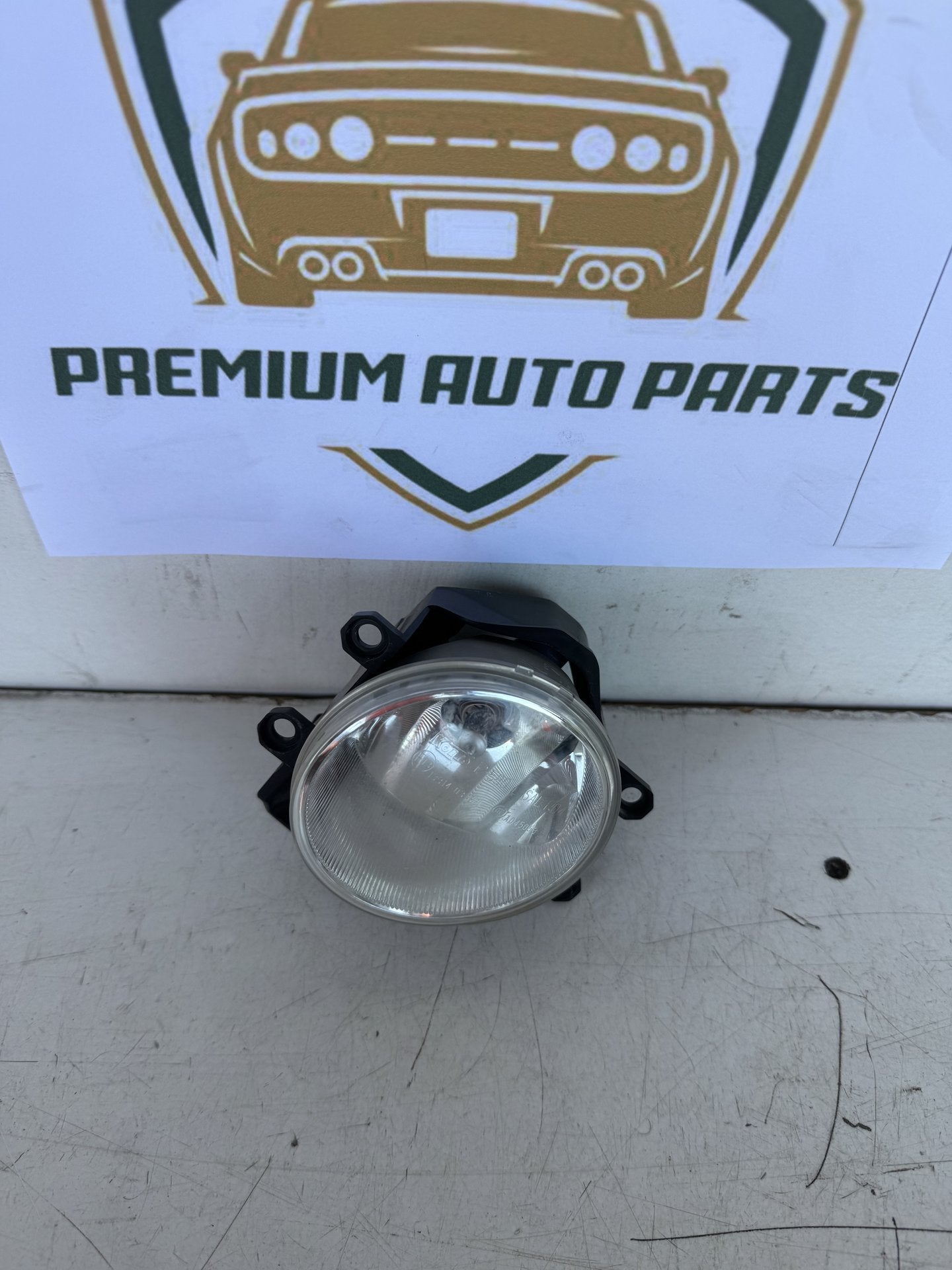 2017 Toyota RAV4 Station Wagon Left Fog Light